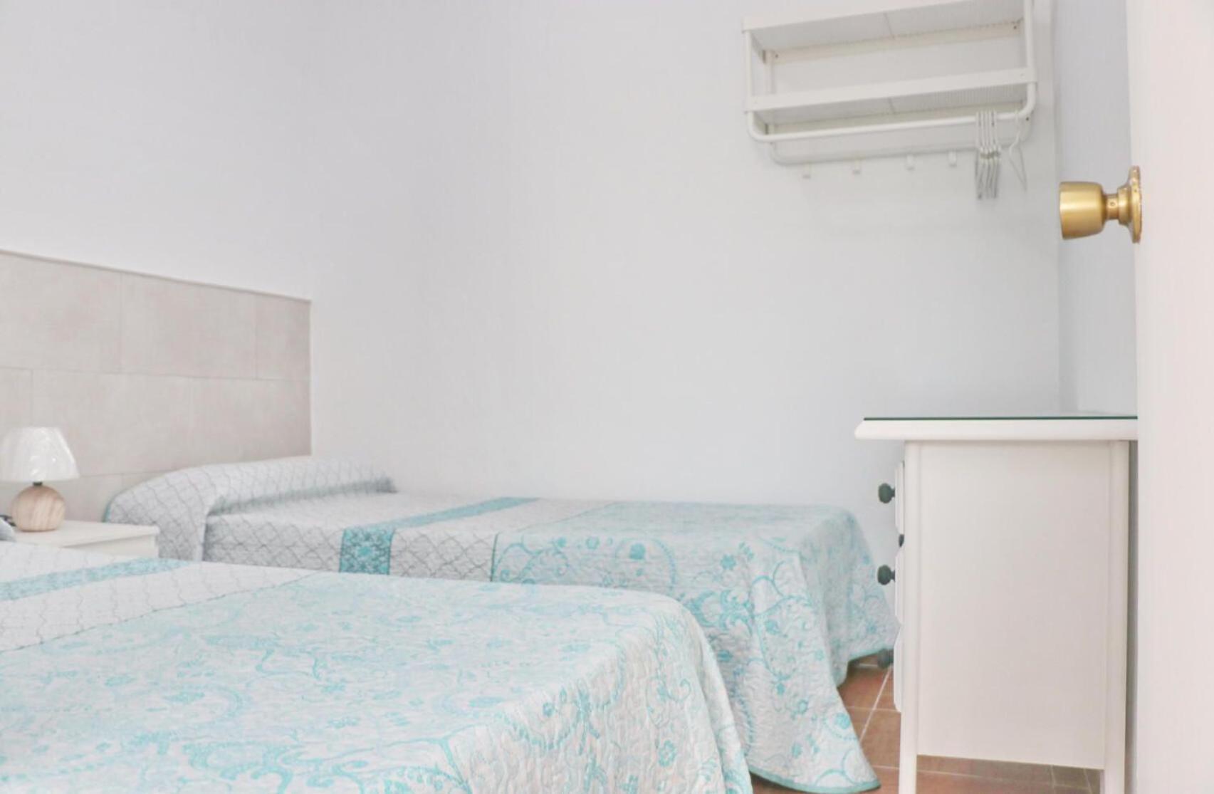 Apartamento Puerta Cadiz Конил-де-ла-Фронтера Екстериор снимка